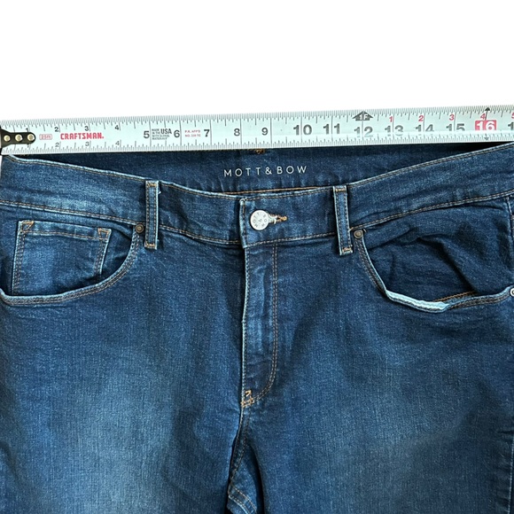 Mott And Bow Women’s Ridge Slim Boyfriend Blue Booty Lifting Jeans Pants 32/ 14 - Picture 9 of 9